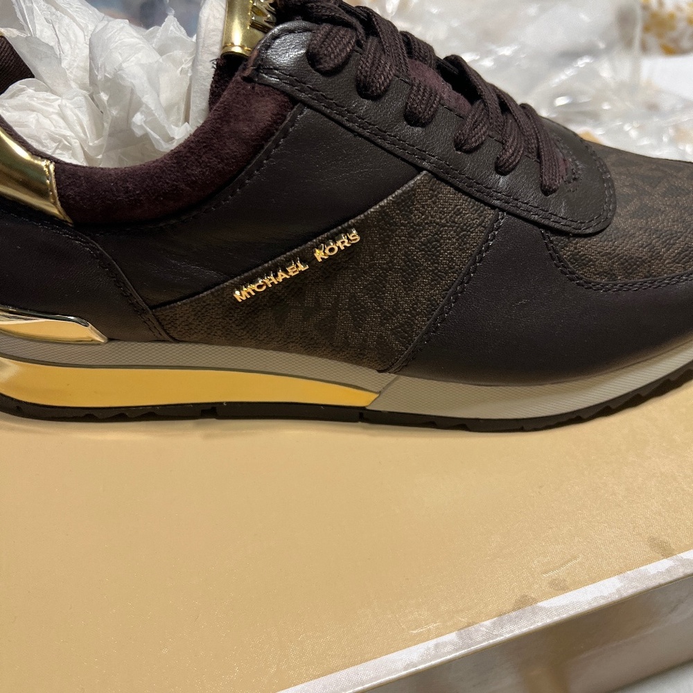Allie Wrap Sneakers